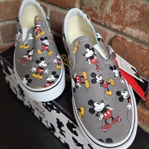 VANS Mickey Mouse Slip-On Sneakers NEW IN BOX